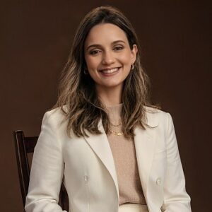 Isabel Crema - palestrante do portal Sala Mestra em Comunicação e Marketing na Prática