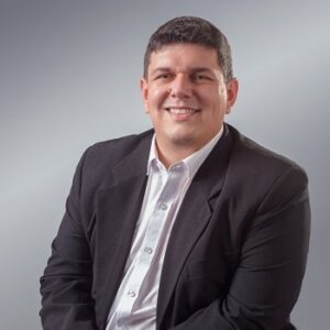 Olizar Macedo - palestrante no portal Sala Mestra com os temas Saúde Emocional no Trabalho e Comunicação e Lideranca